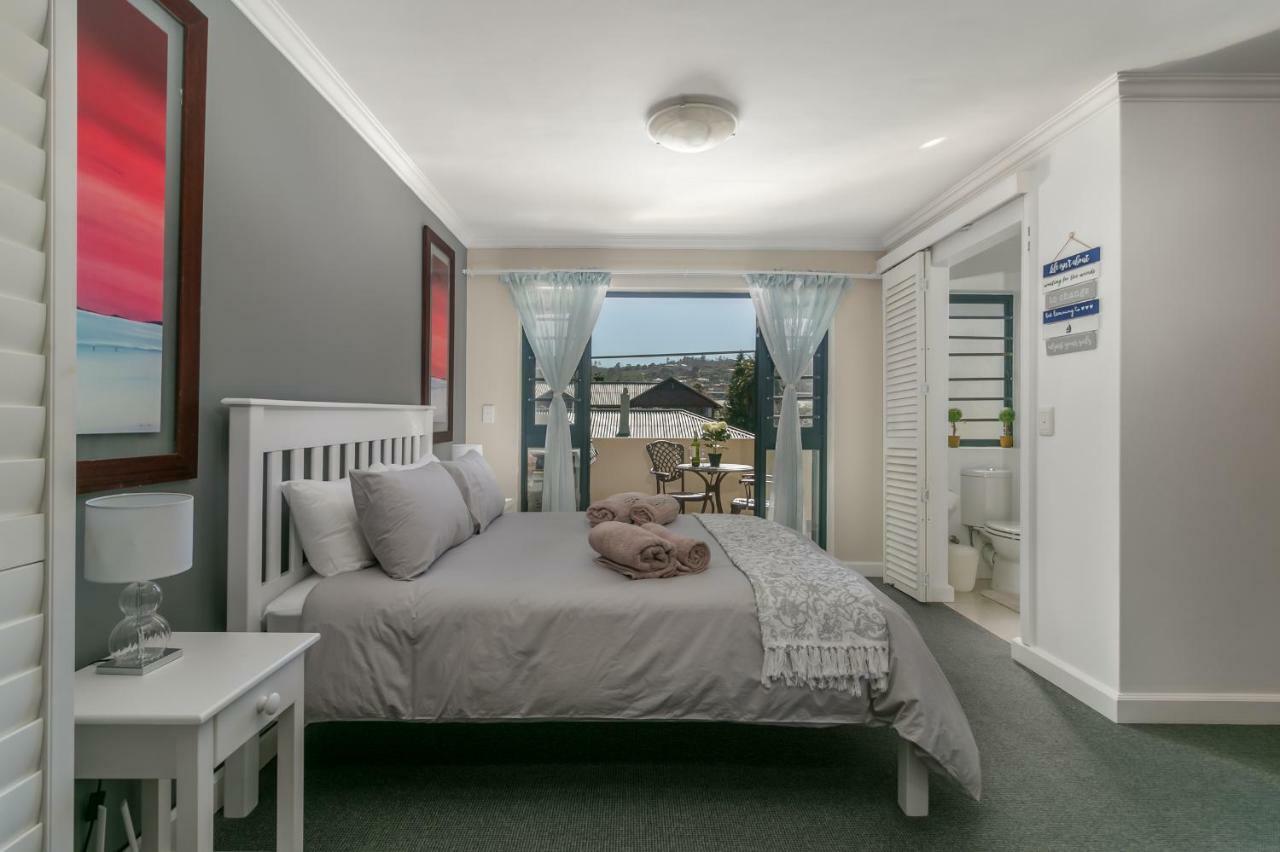 Blue Moon Apartments Knysna Extérieur photo