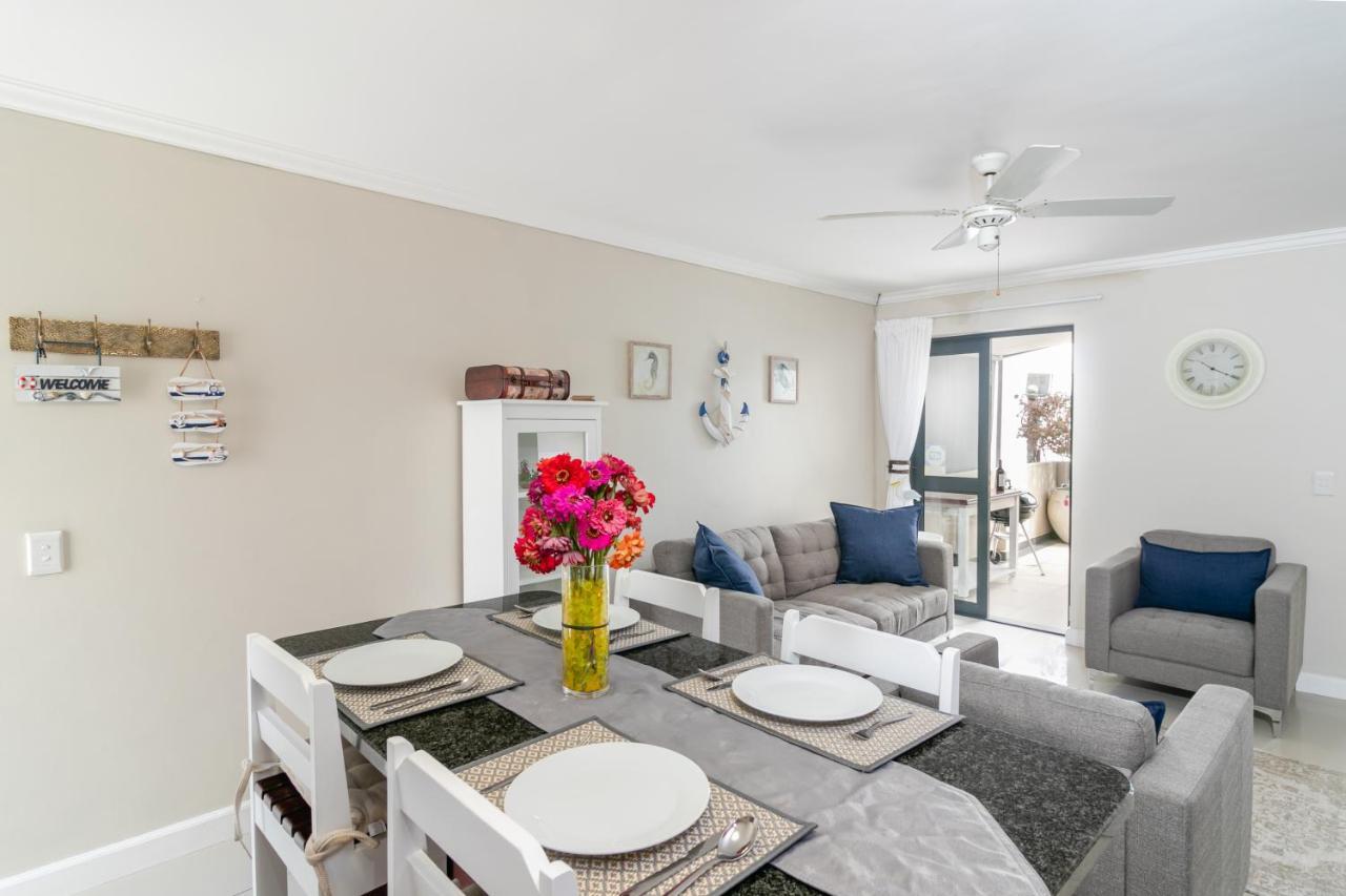 Blue Moon Apartments Knysna Extérieur photo